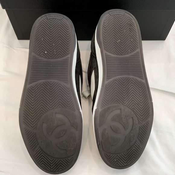 ❤️SOLD Chanel Suede Sneakers - Picture 5 of 6